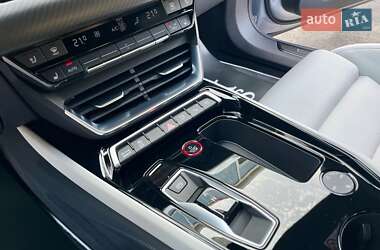 Купе Audi RS e-tron GT 2024 в 