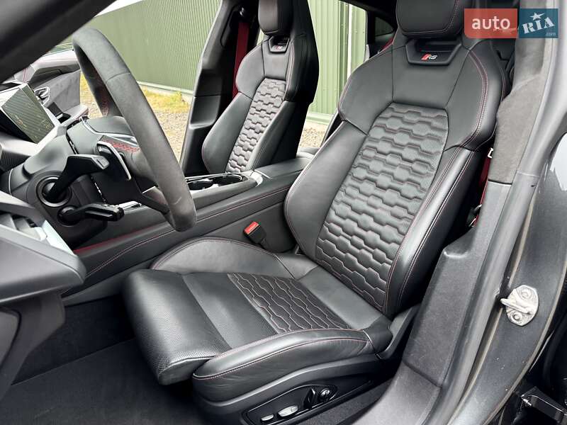 Купе Audi RS e-tron GT 2021 в Києві
