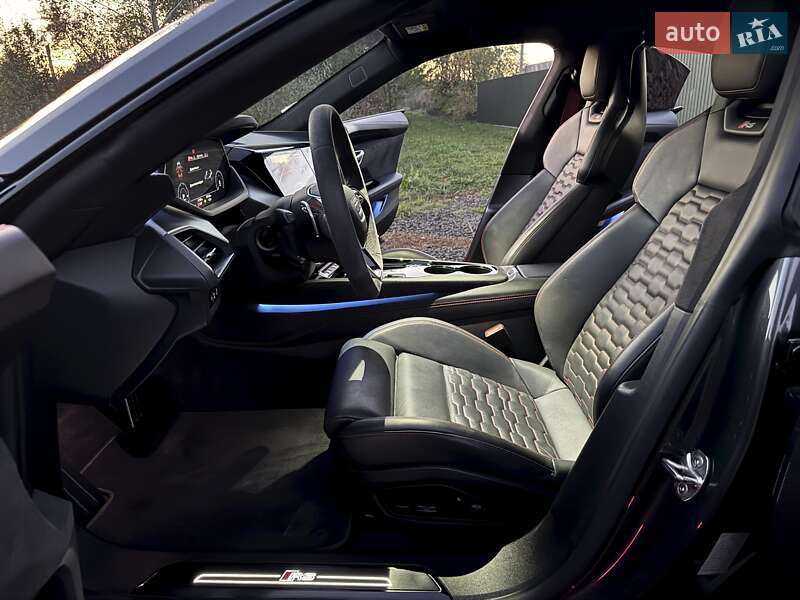 Купе Audi RS e-tron GT 2021 в Києві