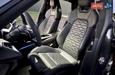 Купе Audi RS e-tron GT 2021 в 