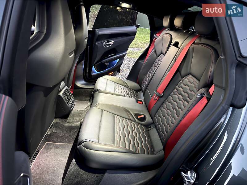 Купе Audi RS e-tron GT 2021 в Києві