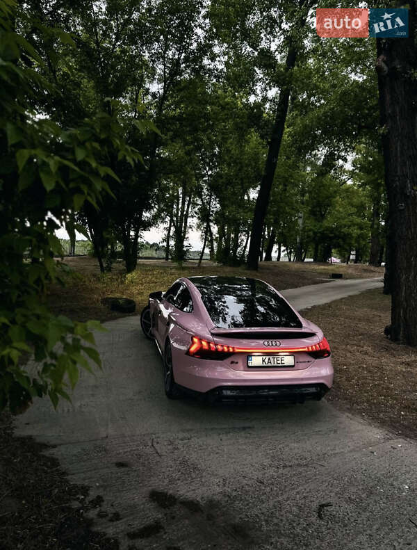 Купе Audi RS e-tron GT 2022 в Києві