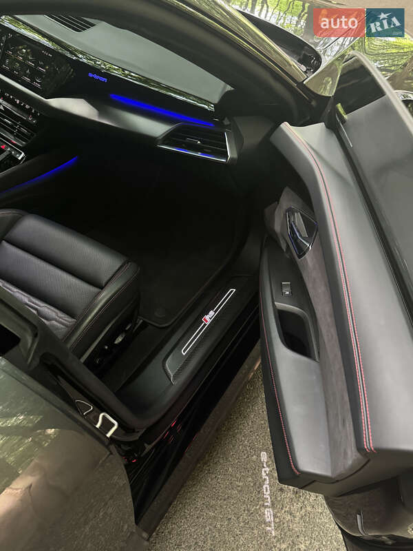 Купе Audi RS e-tron GT 2021 в Луцьку