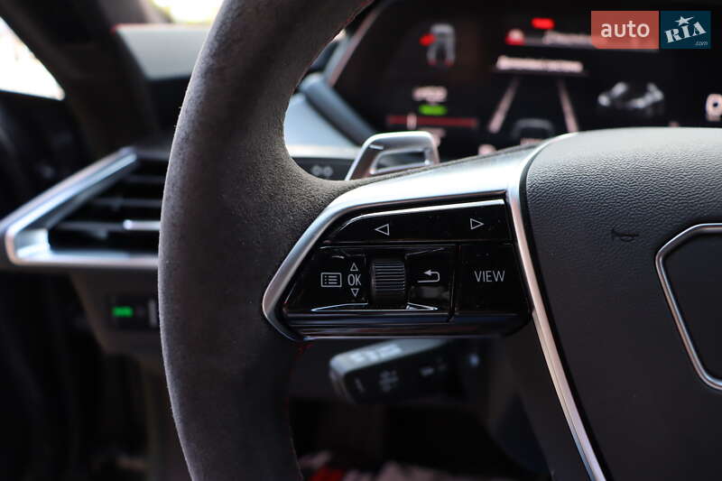 Купе Audi RS e-tron GT 2022 в Львове