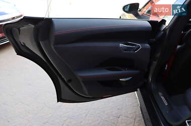 Купе Audi RS e-tron GT 2022 в 