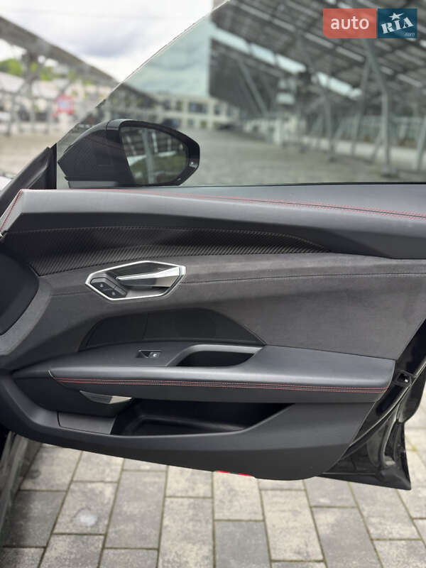 Купе Audi RS e-tron GT 2021 в Львові