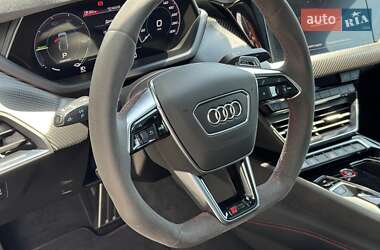 Купе Audi RS e-tron GT 2022 в 