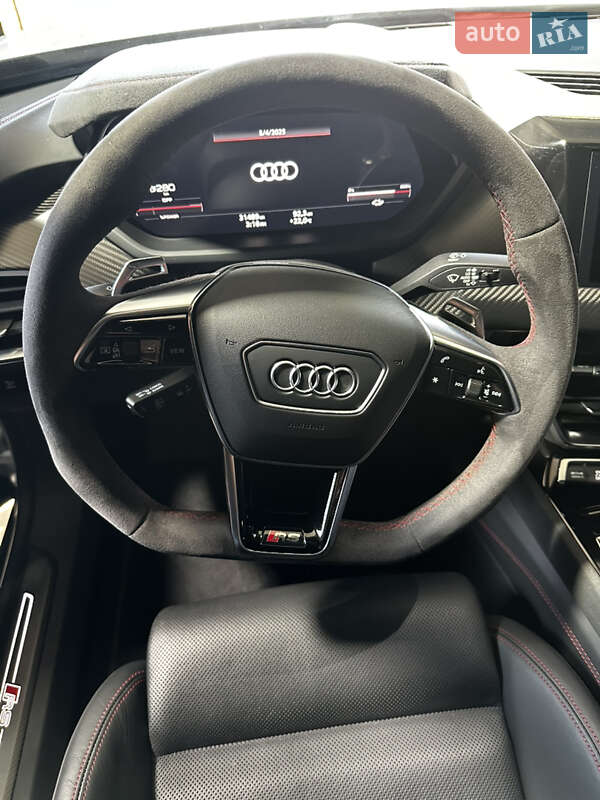 Купе Audi RS e-tron GT 2021 в Стрые