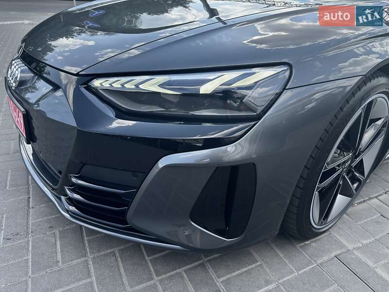 Купе Audi RS e-tron GT 2023 в Дніпрі