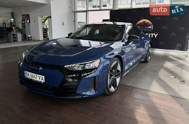 Audi RS e-tron GT 2023