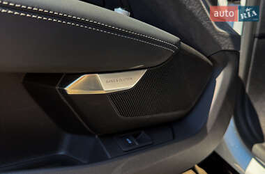 Купе Audi RS e-tron GT 2022 в 