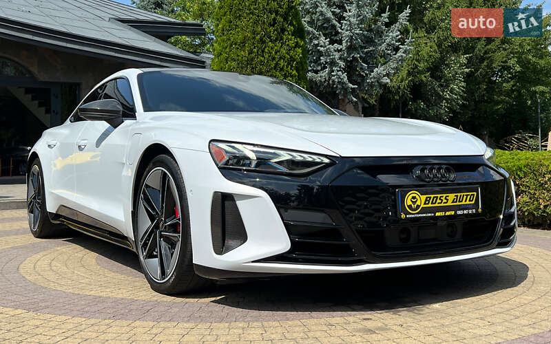 Audi RS e-tron GT 2021