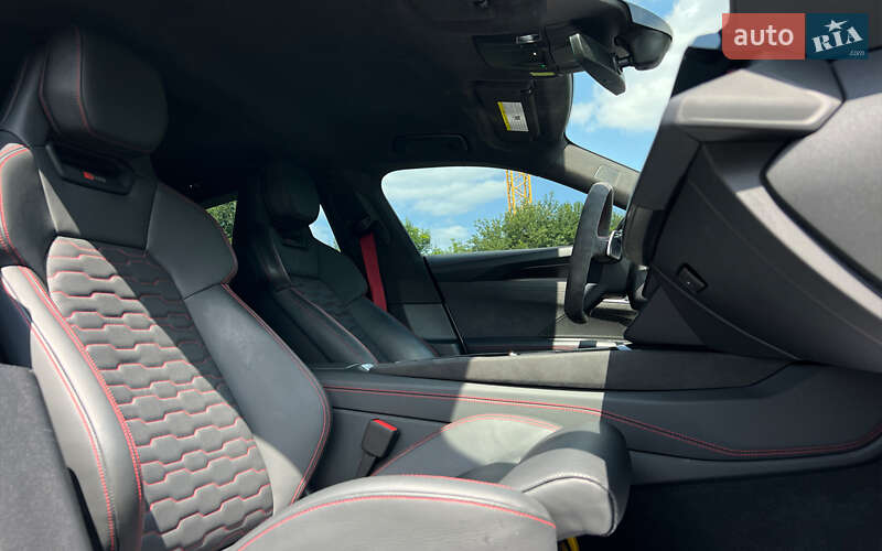 Купе Audi RS e-tron GT 2021 в Львові