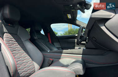 Купе Audi RS e-tron GT 2021 в 