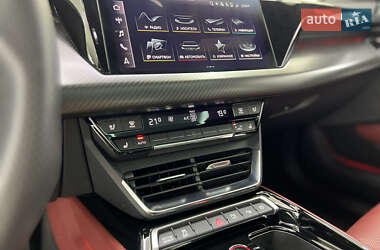 Купе Audi RS e-tron GT 2022 в 
