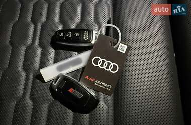 Купе Audi RS e-tron GT 2021 в 