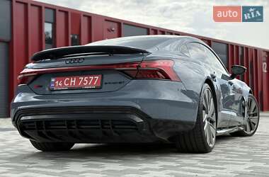 Купе Audi RS e-tron GT 2021 в 