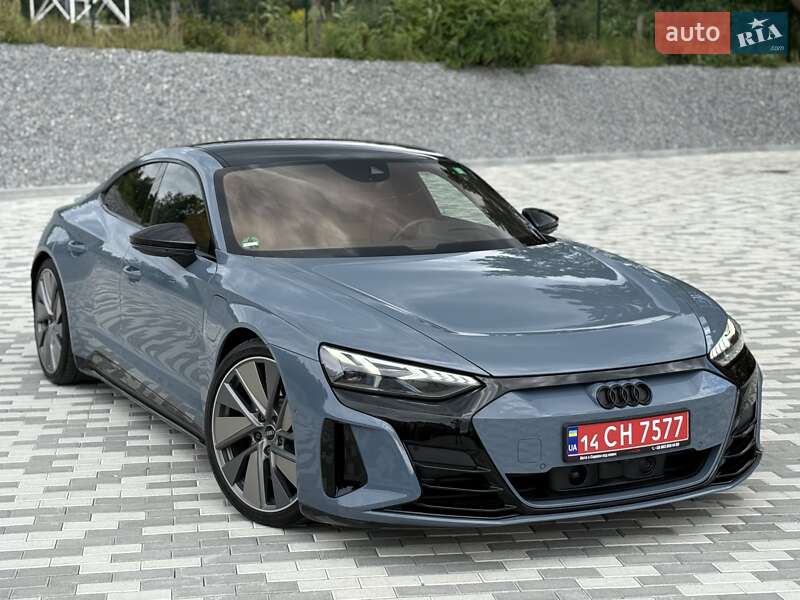Купе Audi RS e-tron GT 2021 в Буковеле