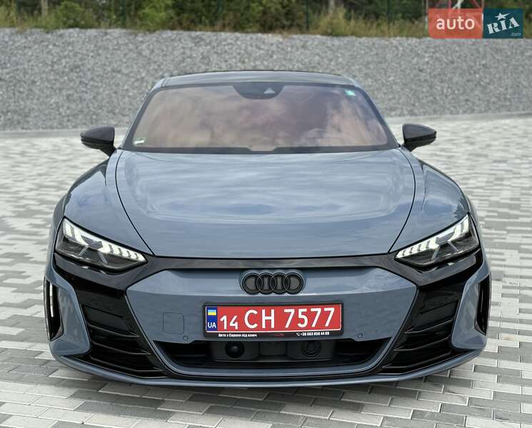 Купе Audi RS e-tron GT 2021 в Буковеле
