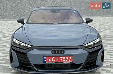 Купе Audi RS e-tron GT 2021 в 