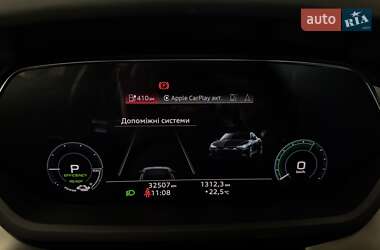 Купе Audi RS e-tron GT 2021 в 