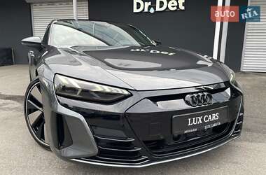 Купе Audi RS e-tron GT 2022 в 