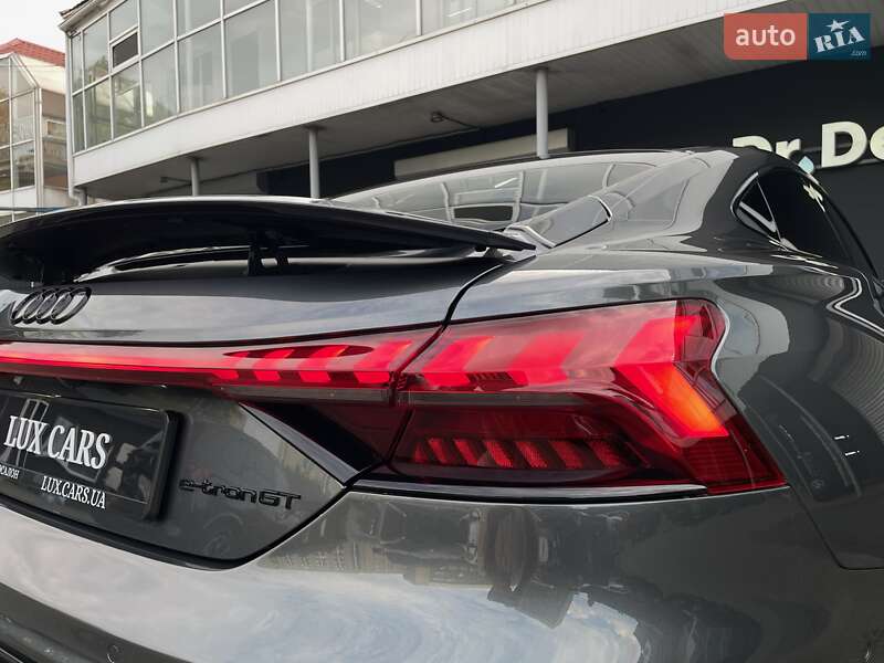 Купе Audi RS e-tron GT 2022 в Києві