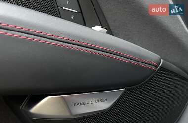 Купе Audi RS e-tron GT 2022 в 
