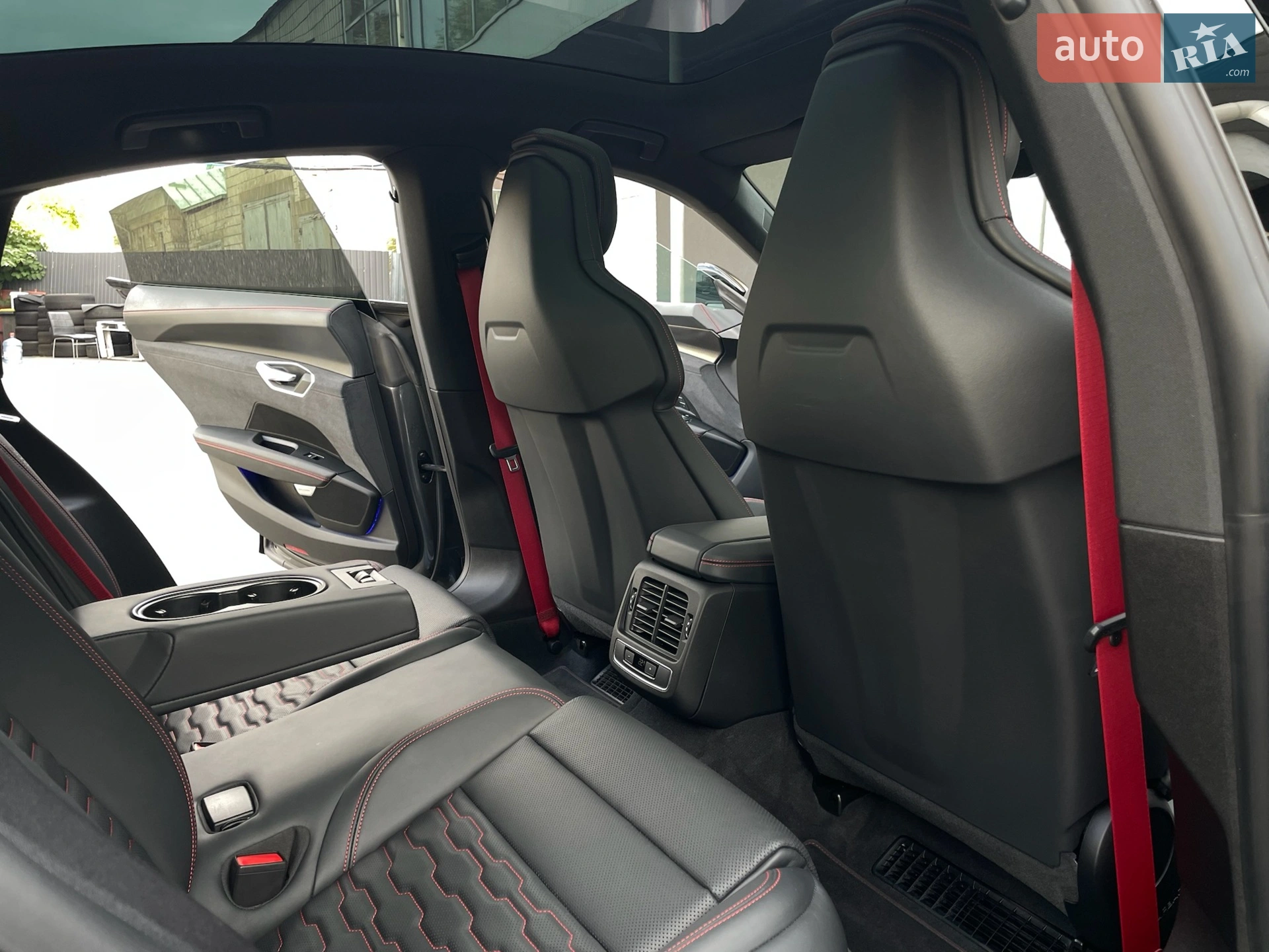 2022 Audi RS e-tron GT - мініатюра 82