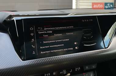 Купе Audi RS e-tron GT 2022 в 