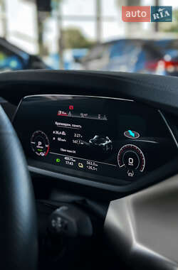 Купе Audi RS e-tron GT 2023 в 