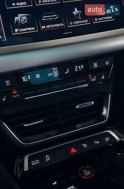 Купе Audi RS e-tron GT 2023 в 