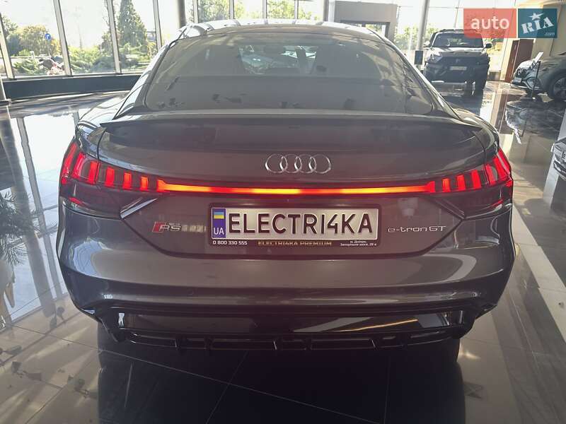 Купе Audi RS e-tron GT 2023 в Дніпрі