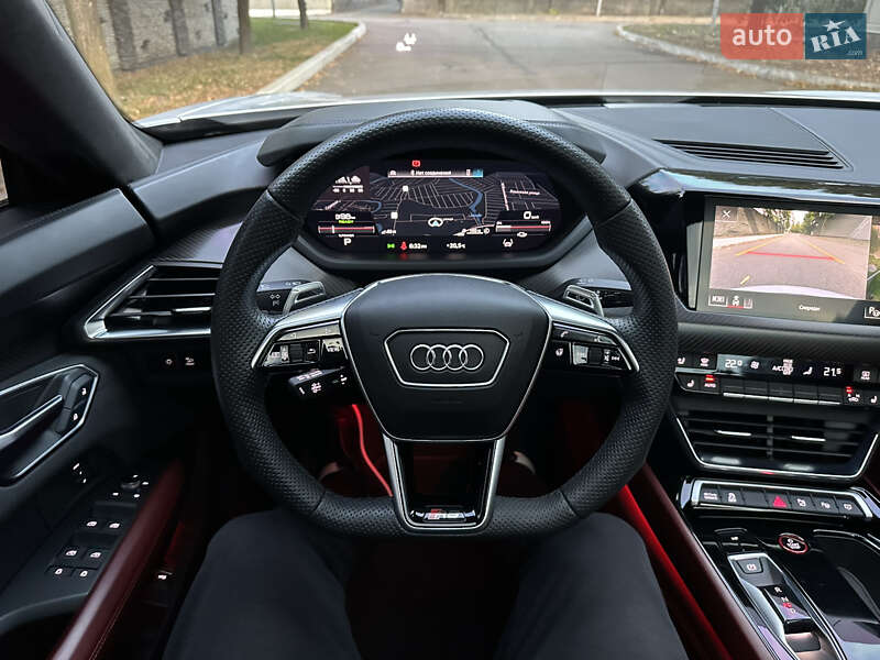 Купе Audi RS e-tron GT 2022 в Дніпрі