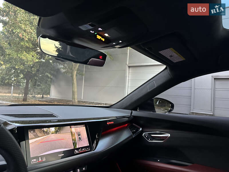 Купе Audi RS e-tron GT 2022 в Дніпрі