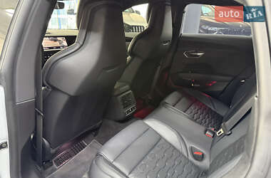 Купе Audi RS e-tron GT 2022 в 