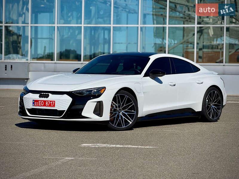Audi RS e-tron GT 2024
