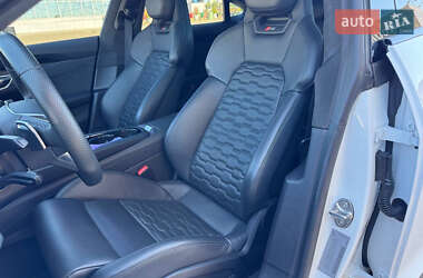 Купе Audi RS e-tron GT 2024 в 