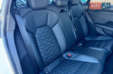 Купе Audi RS e-tron GT 2024 в 