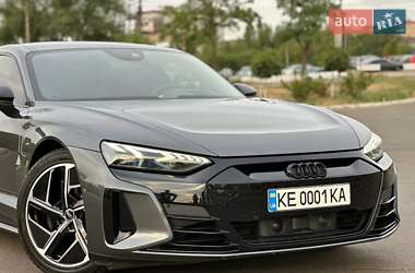 Купе Audi RS e-tron GT 2022 в 