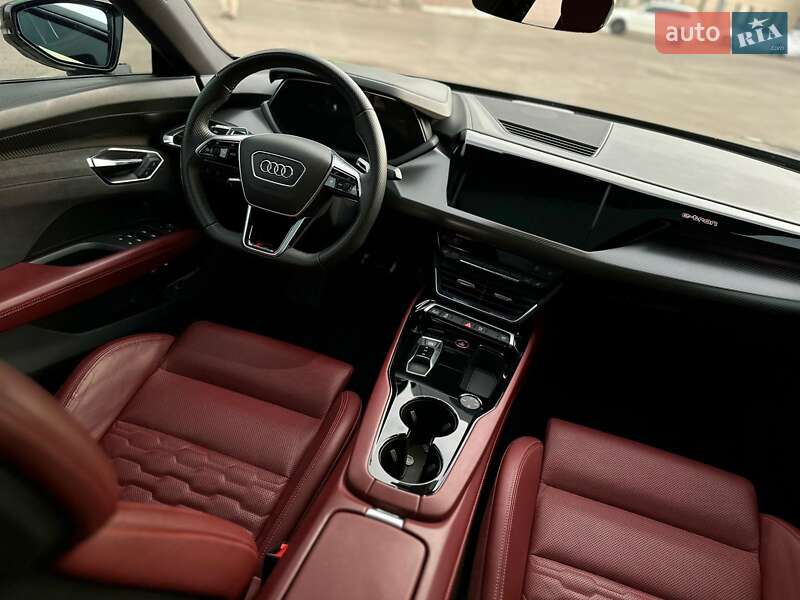 Купе Audi RS e-tron GT 2022 в Кривом Роге