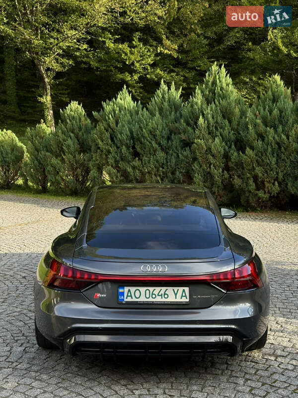 Купе Audi RS e-tron GT 2022 в Мукачево