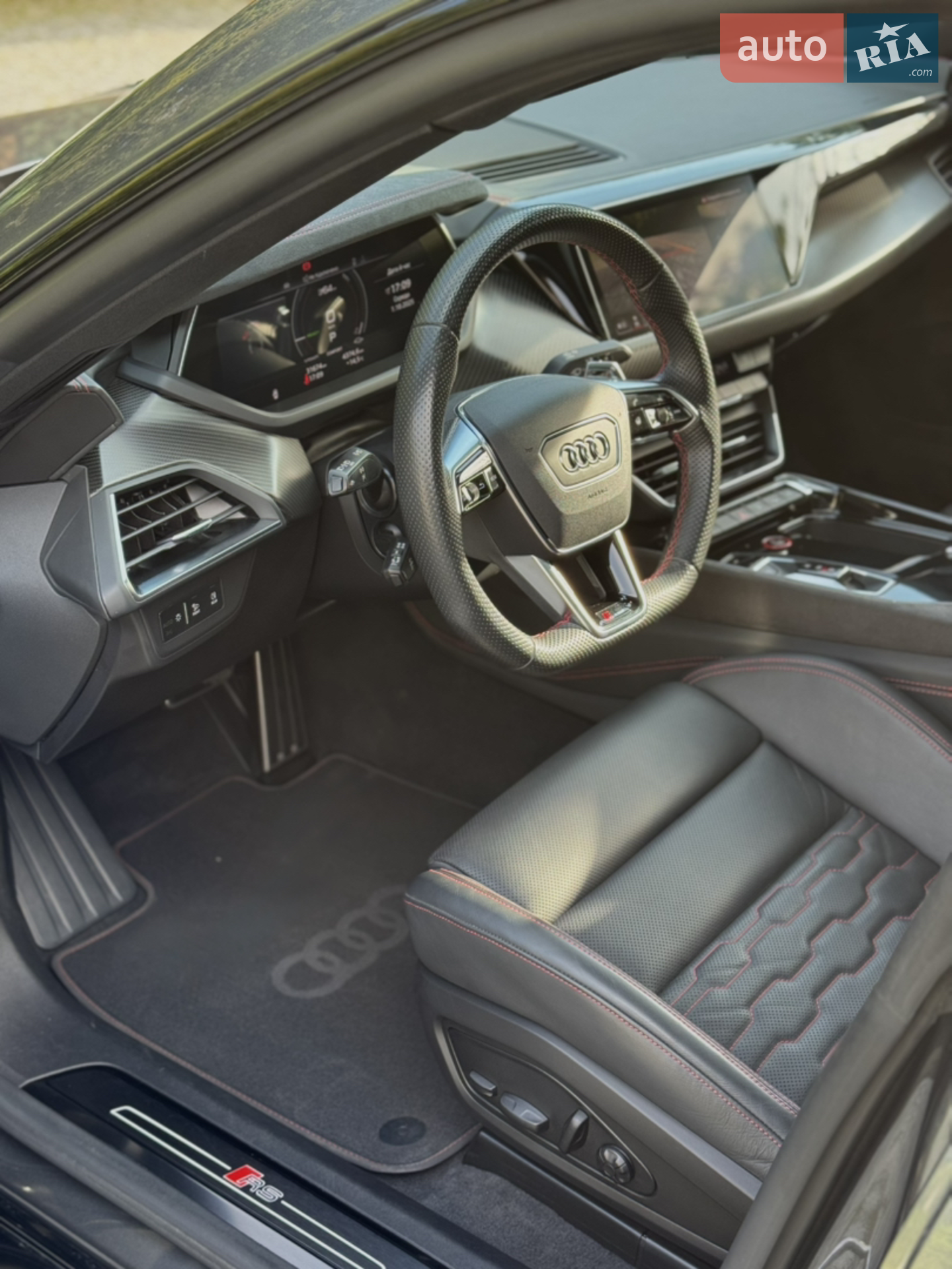 2022 Audi RS e-tron GT - мініатюра 26