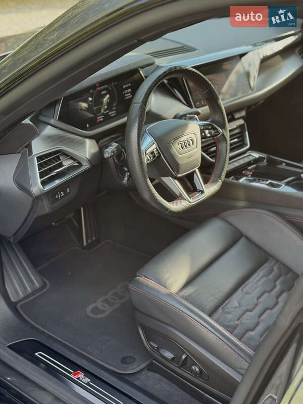 Купе Audi RS e-tron GT 2022 в Мукачево