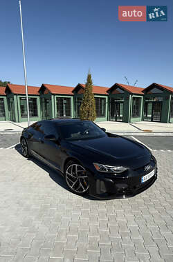 Купе Audi RS e-tron GT 2024 в 