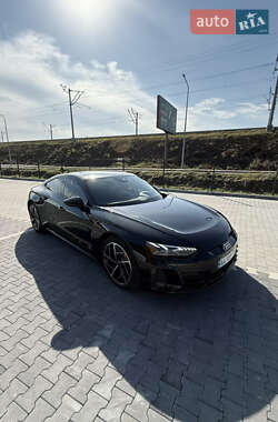 Купе Audi RS e-tron GT 2024 в 