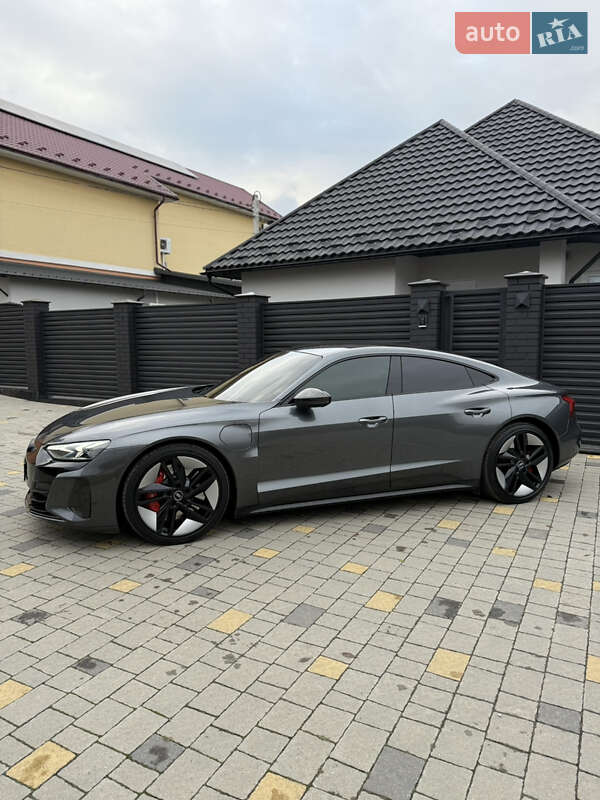Купе Audi RS e-tron GT 2021 в Коломиї
