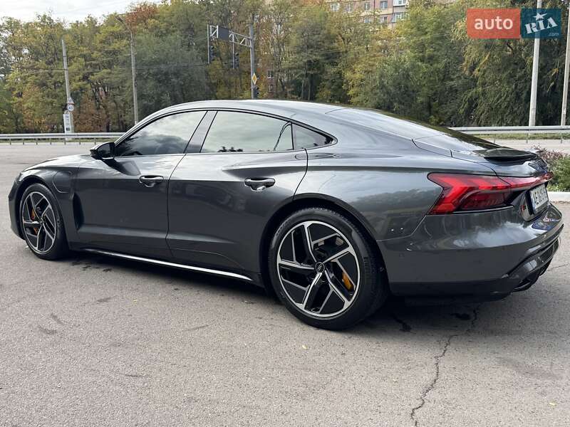 Купе Audi RS e-tron GT 2024 в Дніпрі