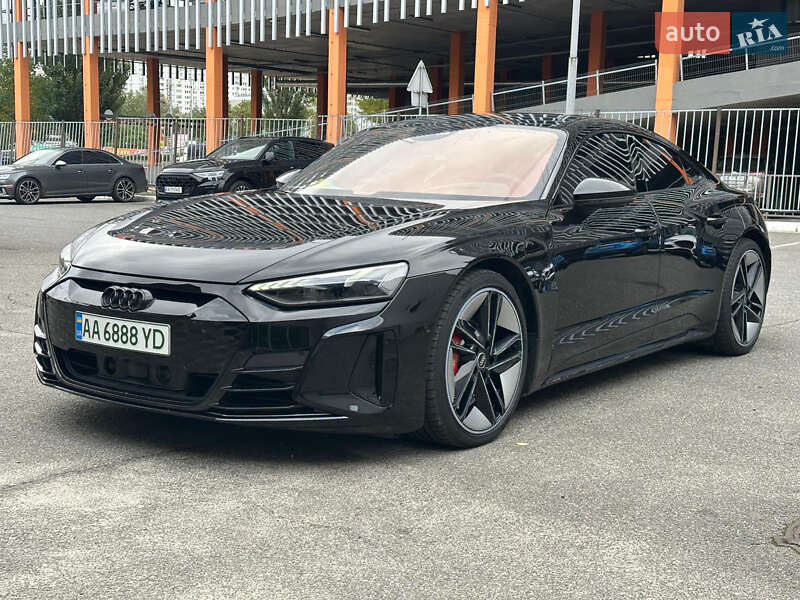 Купе Audi RS e-tron GT 2023 в Киеве