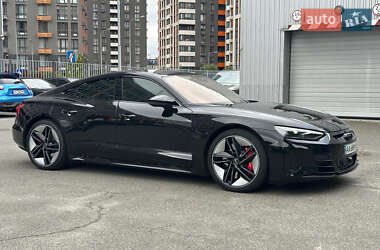 Купе Audi RS e-tron GT 2023 в 